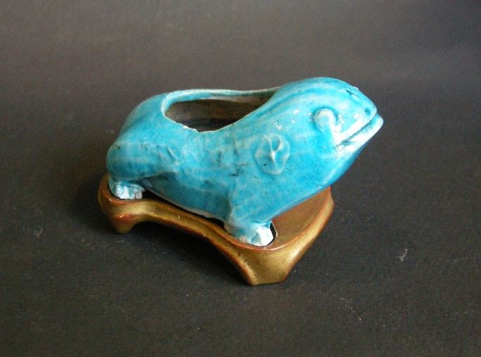 Small frog in biscuit turquoise blue enamel - Water vessel ( for the scholar) | MasterArt